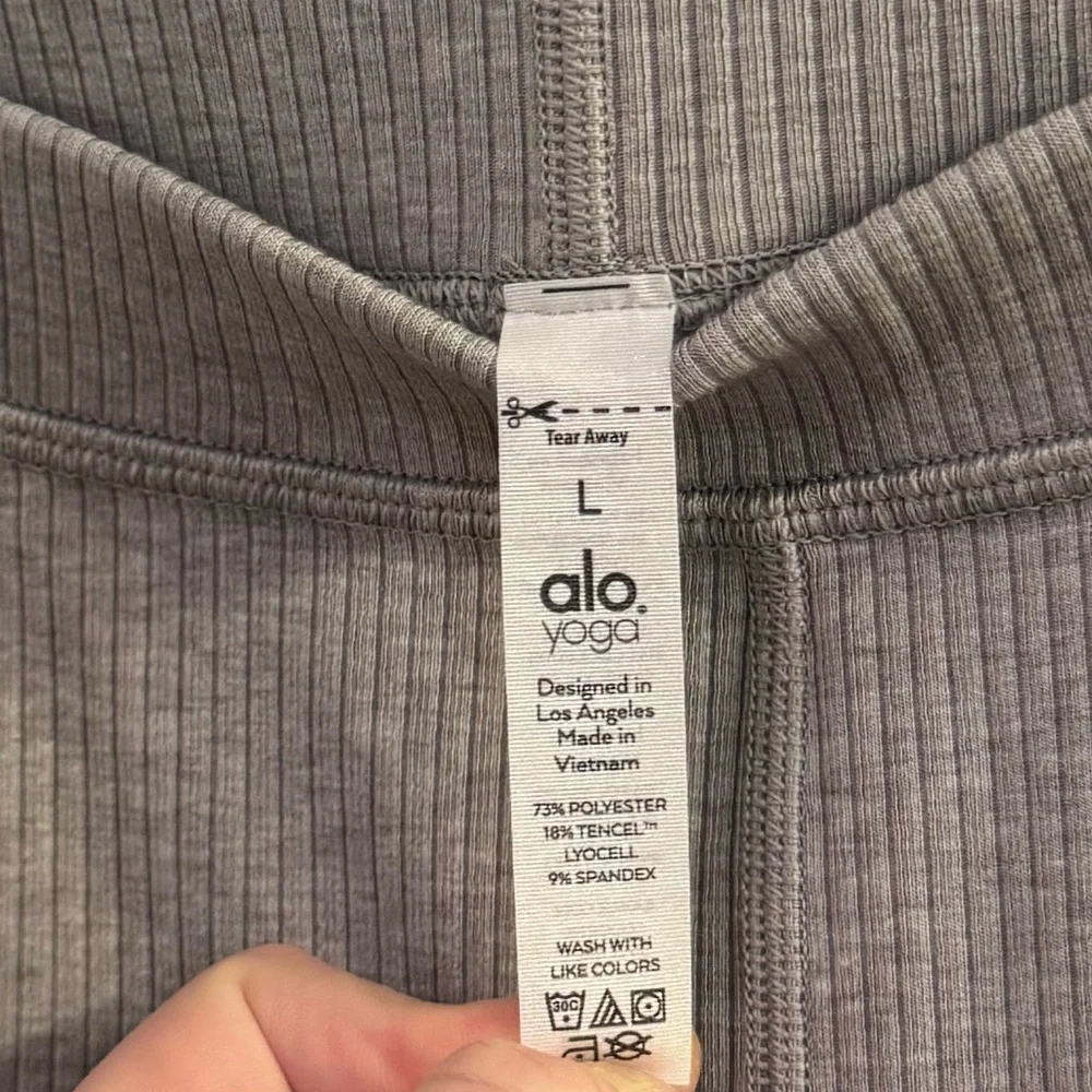 ALO Yoga perfect size